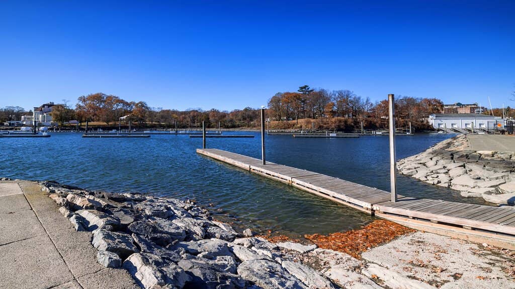Waterfront Dining