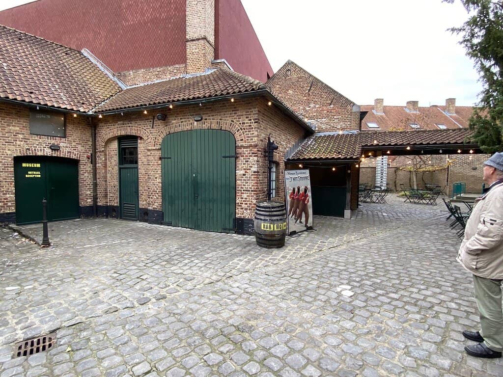 Interactive 'Murderer Game'