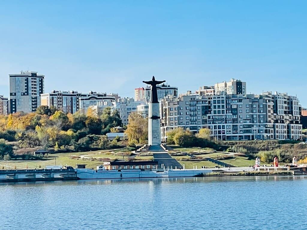 Monumental Charm
