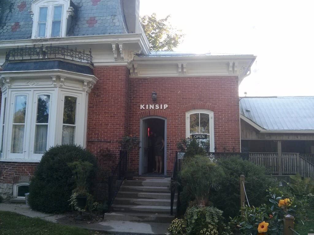 Picturesque Vineyard Views