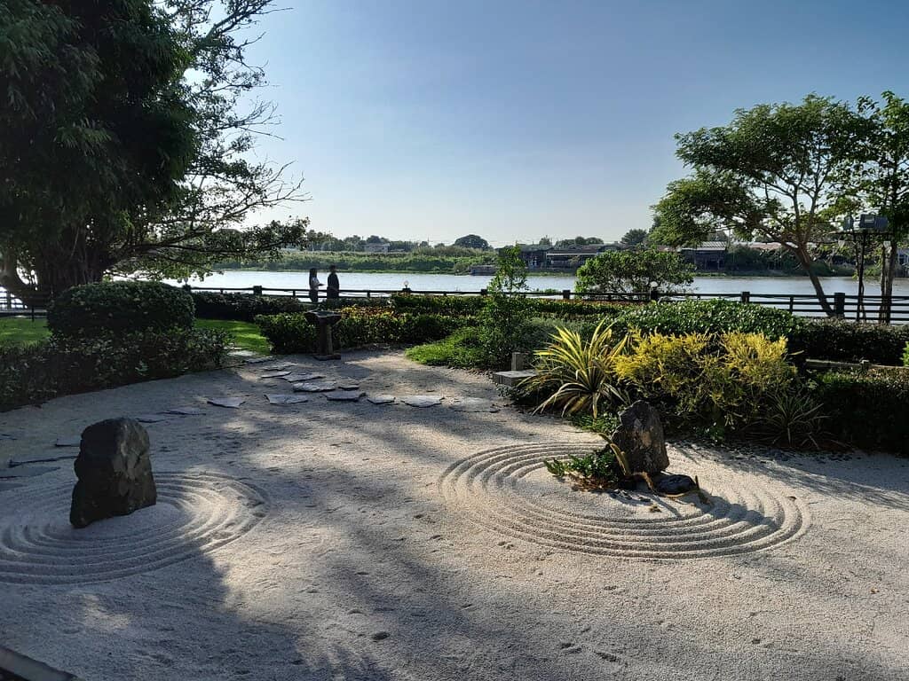 Traditional Attire Rental