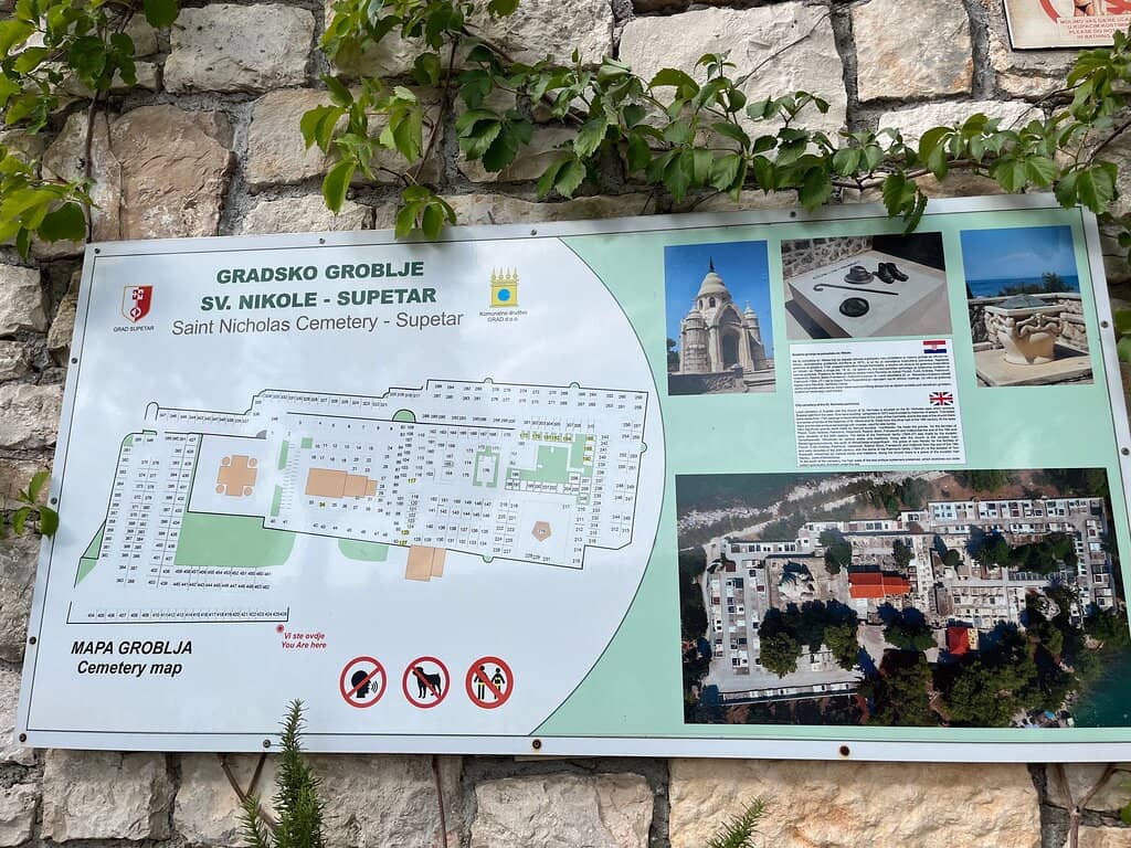 Statue of Alojzije Stepinac