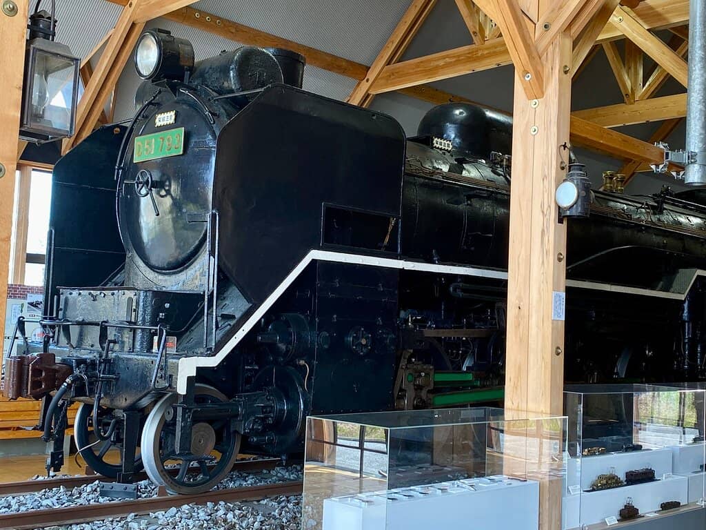 Model Train Layouts