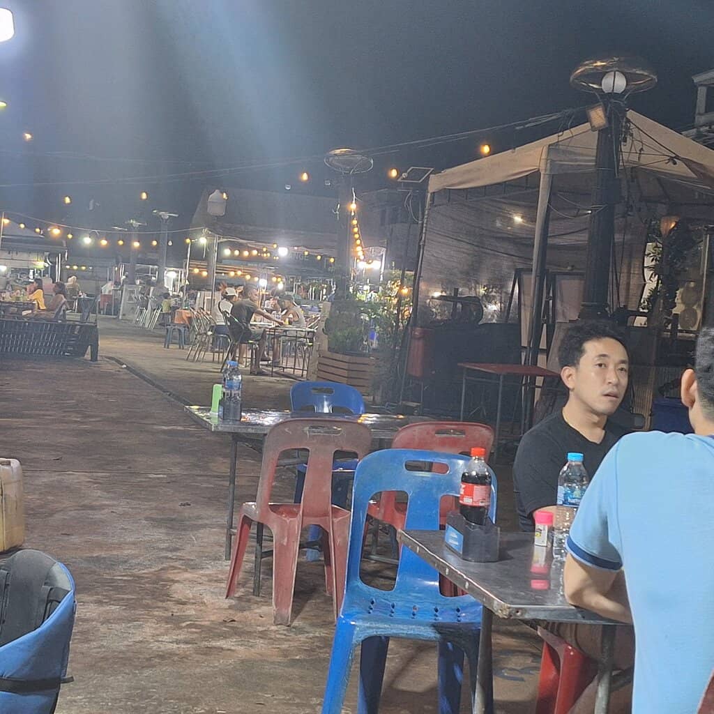 Riverside Promenade