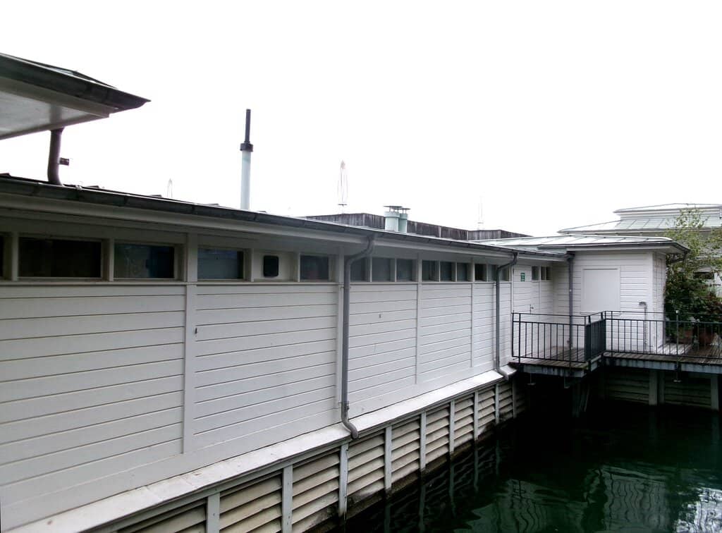 19th-Century Bathhouse Charm