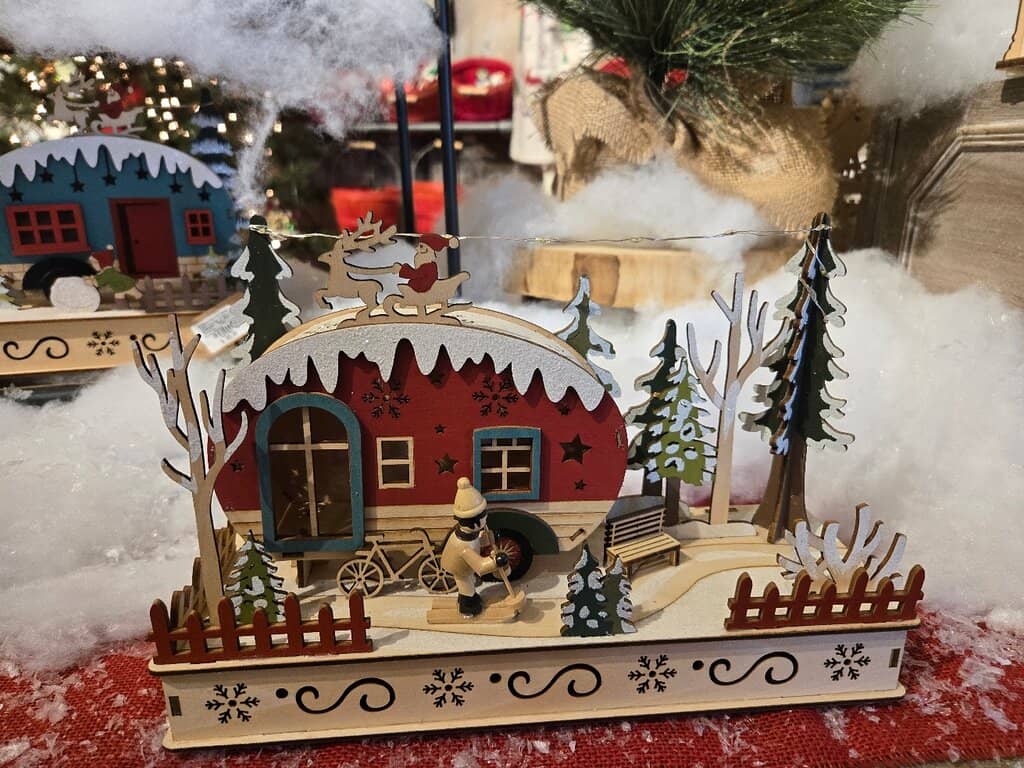 The Shops at Woodlake