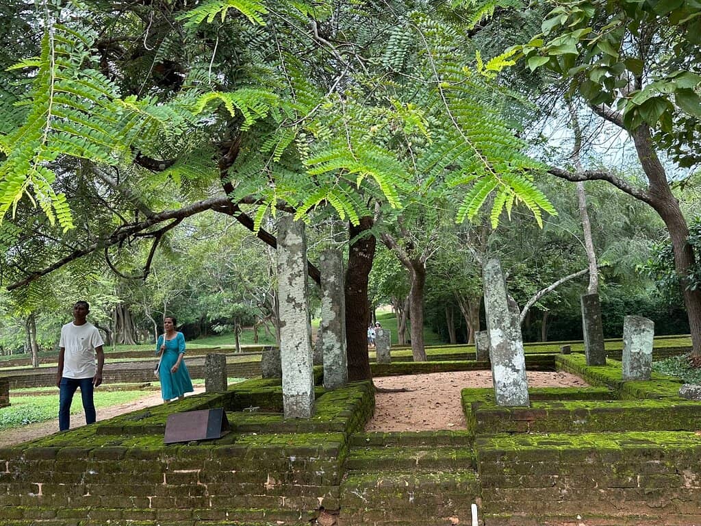 Parakrama Statue (2026) – Best of TikTok, Instagram \u0026 Reddit Travel Guide, image size:1024x768