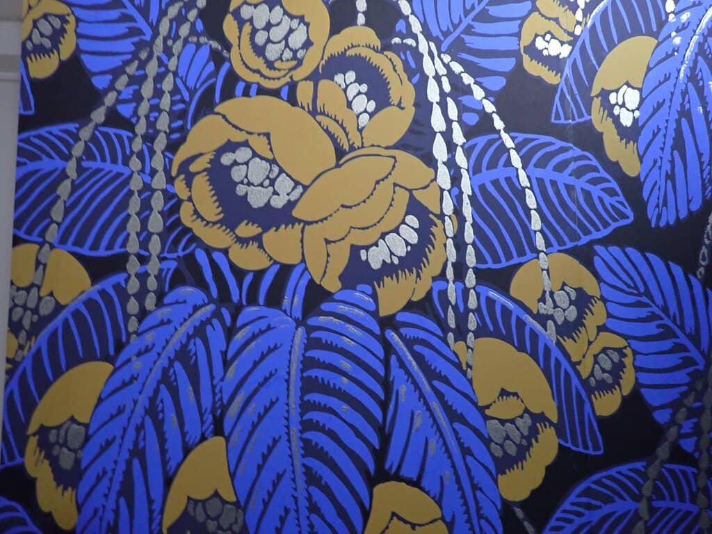 The Restaurant/Salon