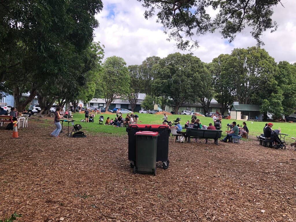 Artisan Crafts & Finds