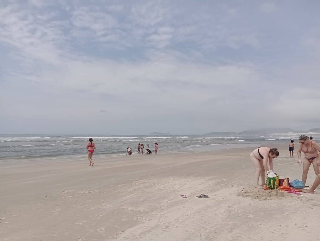 Kitesurfing and Windsurfing Paradise