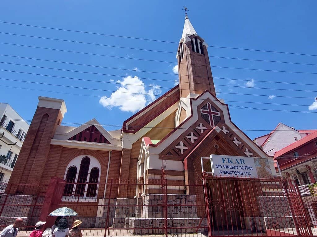 Political & Social Hub