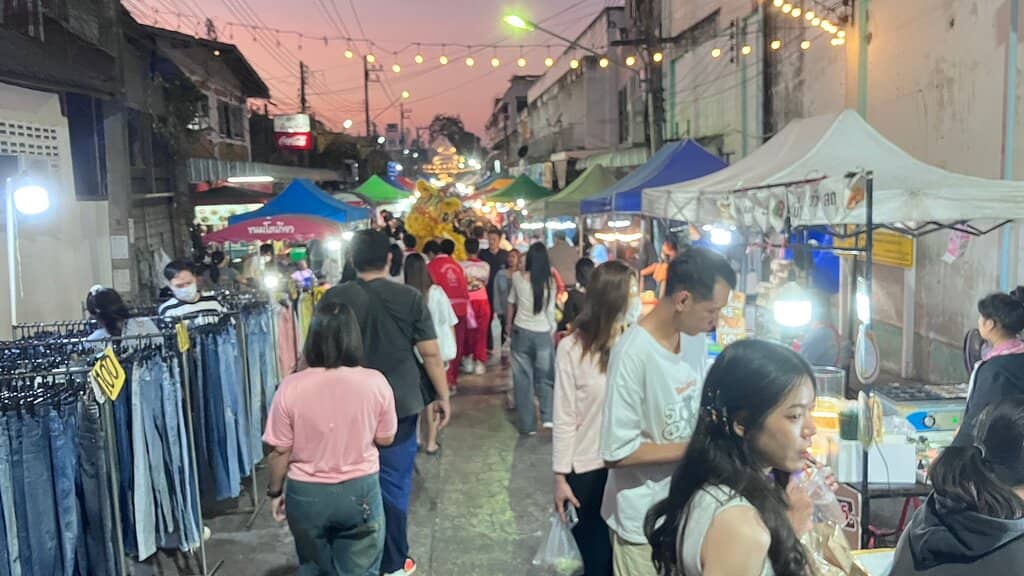 Local Crafts & Art