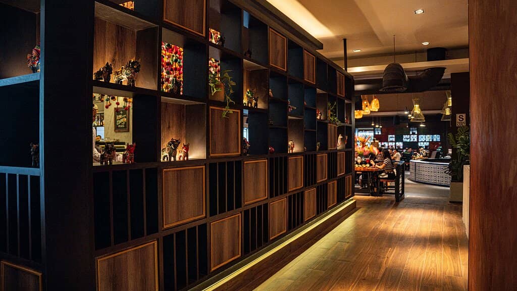 Vibrant & Cozy Atmosphere