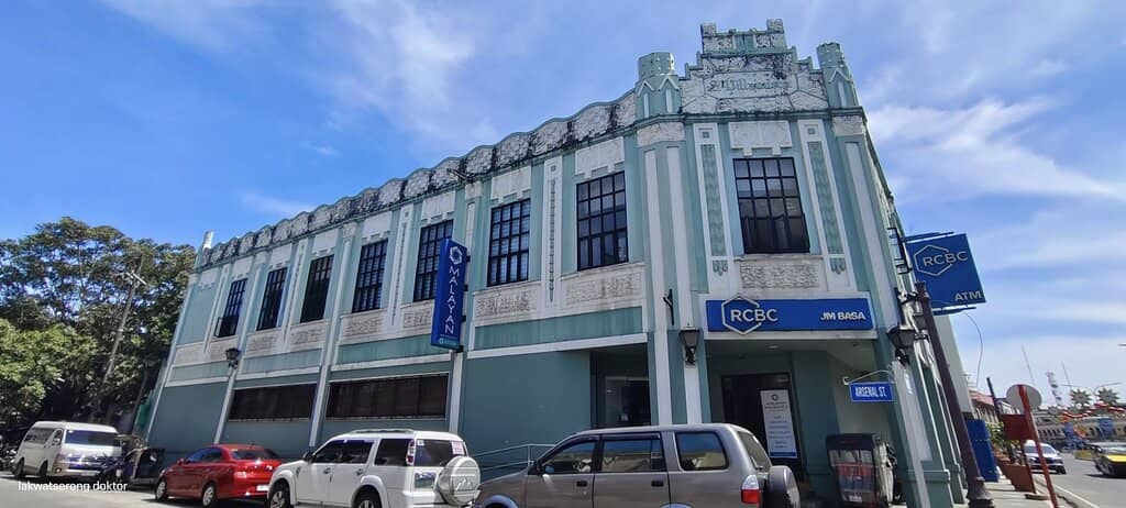 Local Flavors & Crafts