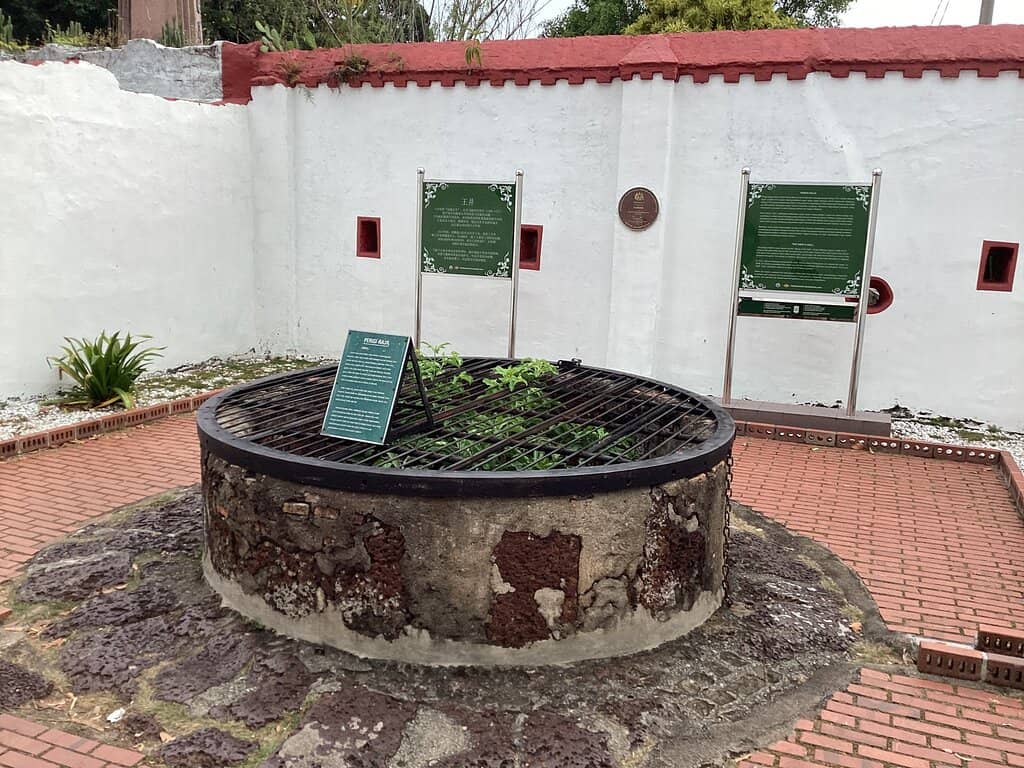 Poh San Teng Temple