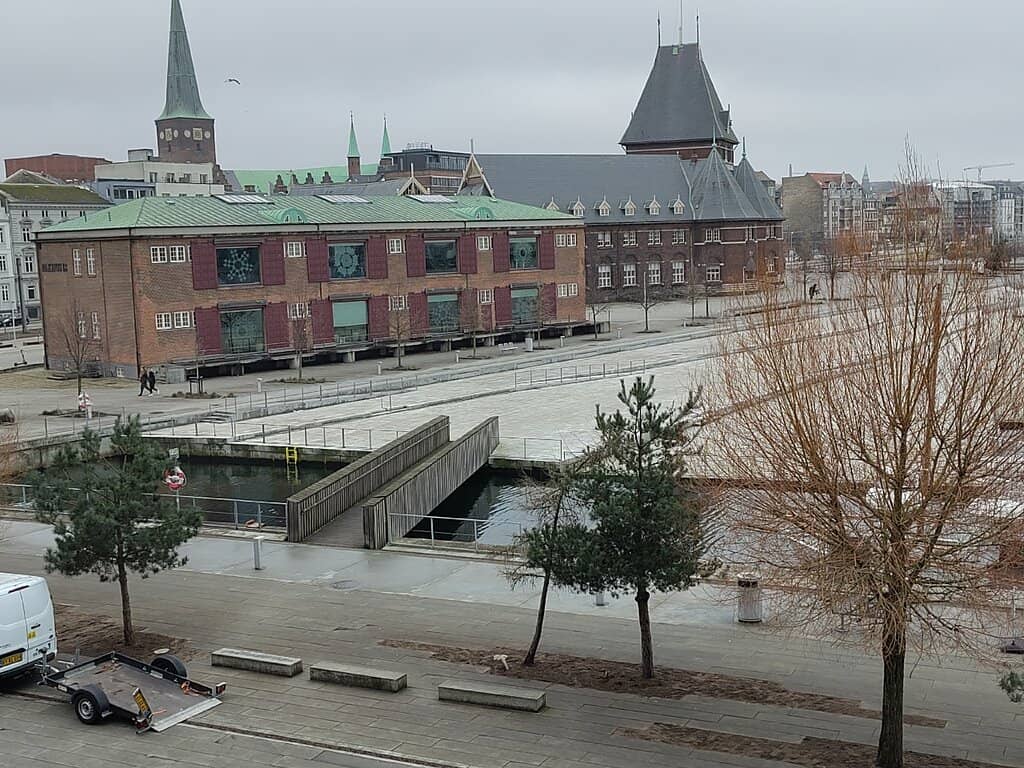 Children's Play & Read Area