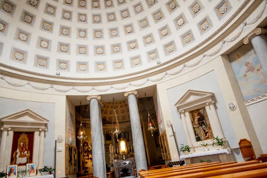 Panoramic Mountain Views