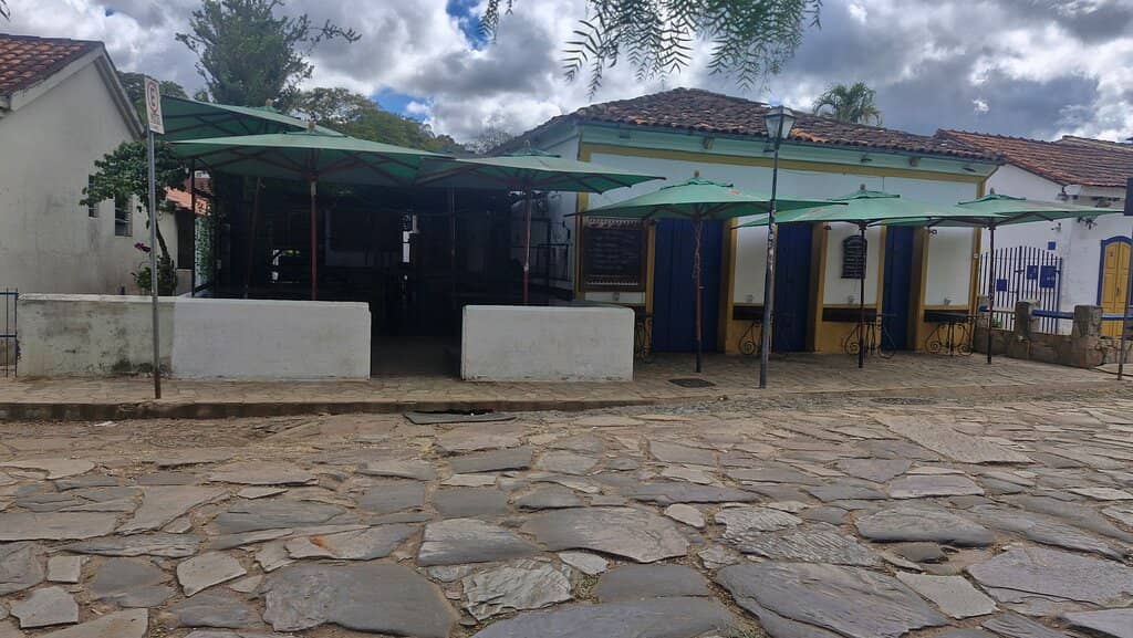 Modern Atmosphere & Efficient Service