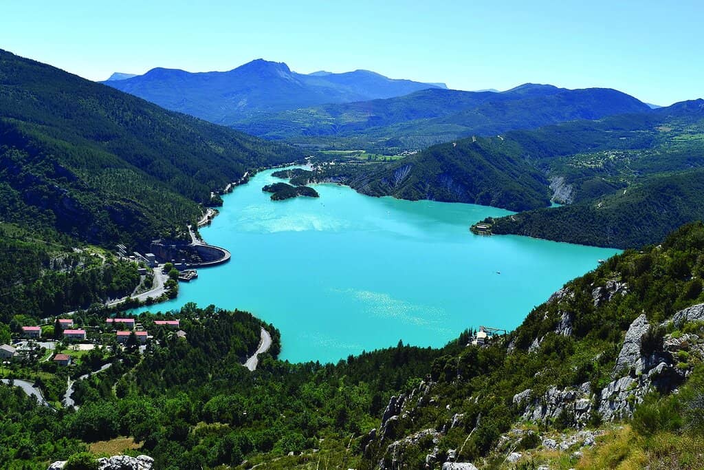 Scenic Picnic Spots