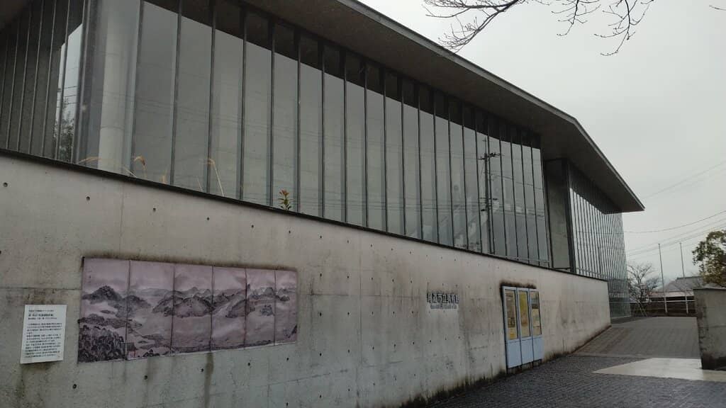 Jewelry and Lace Collection