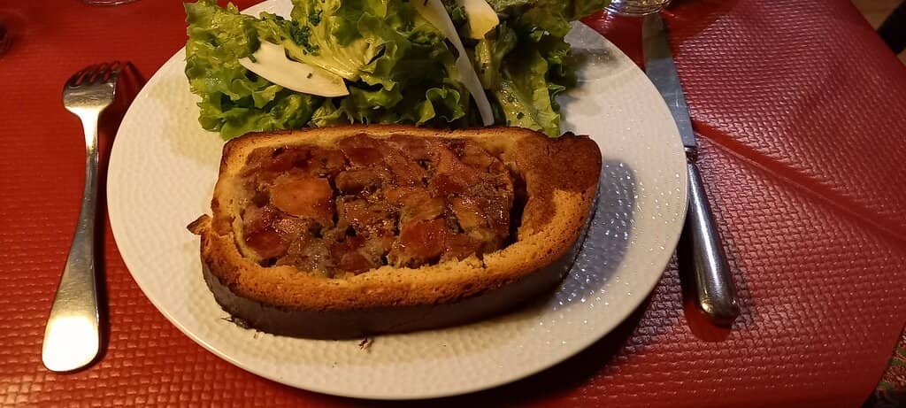 Cozy Winstub Ambiance