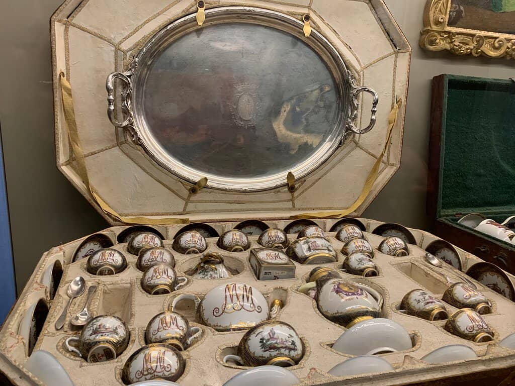 Exquisite Ceramics & Textiles