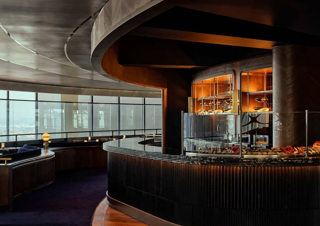 Modern Ambiance & Live Music