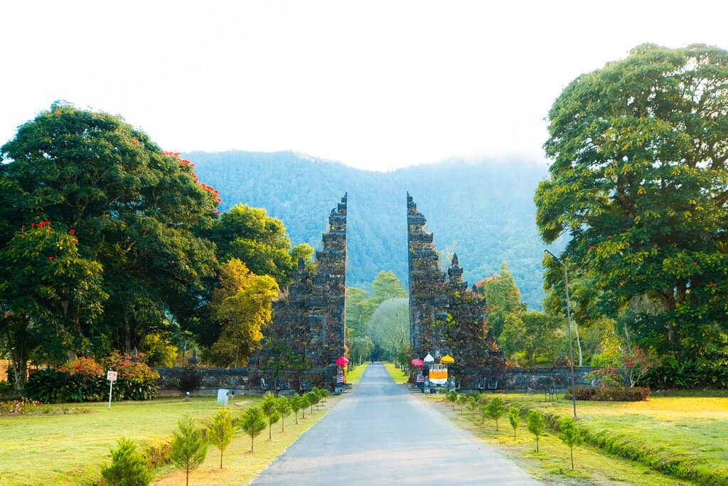 The Iconic Handara Gate