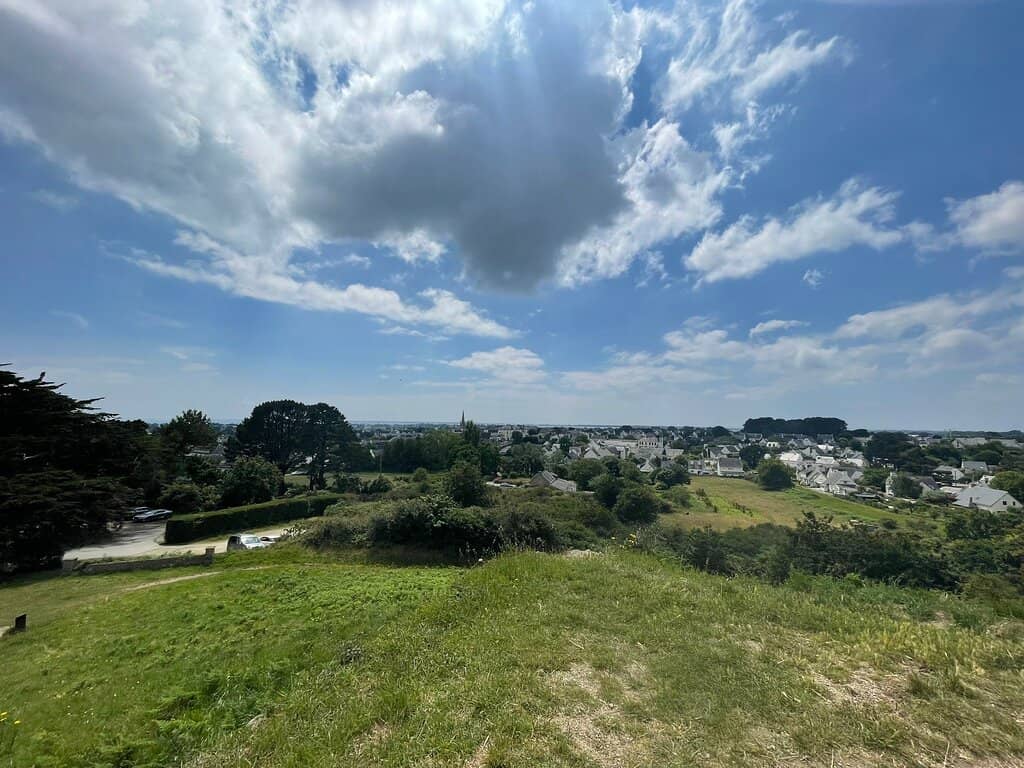 The Impressive Scale of the Tumulus