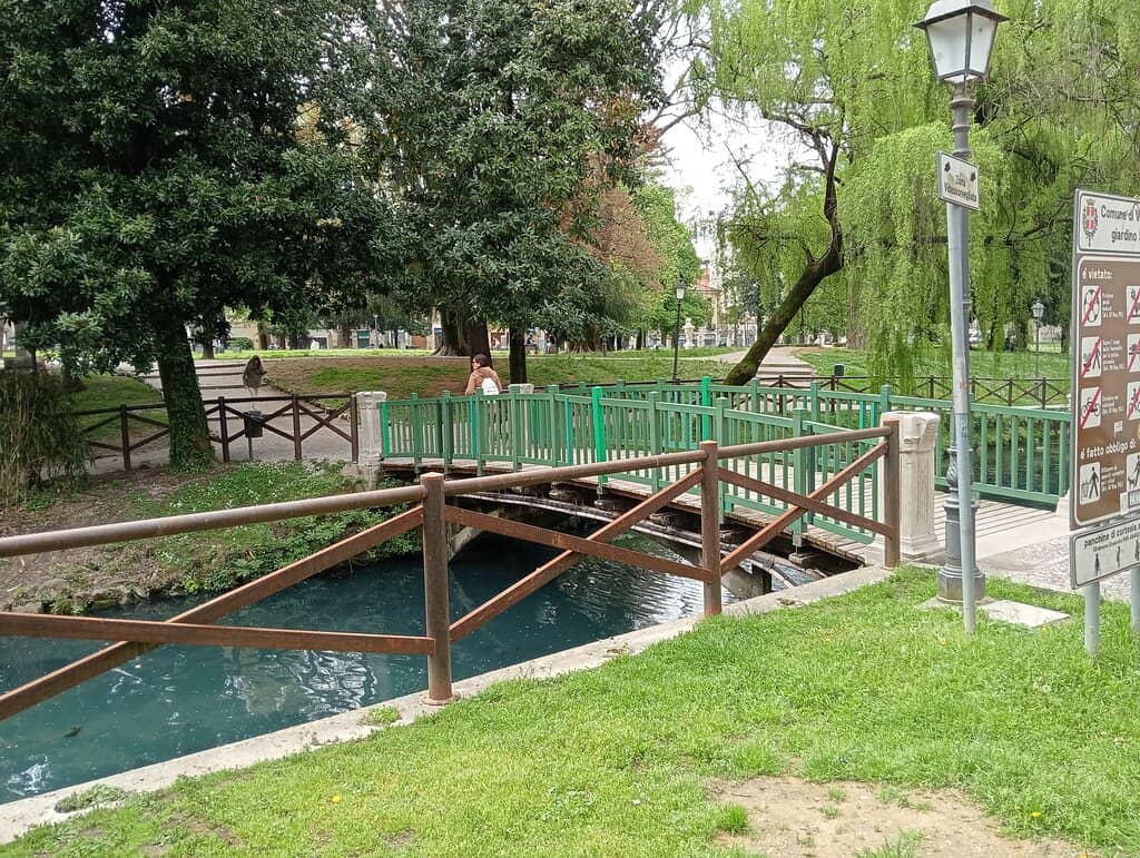 Ancient Rose Garden