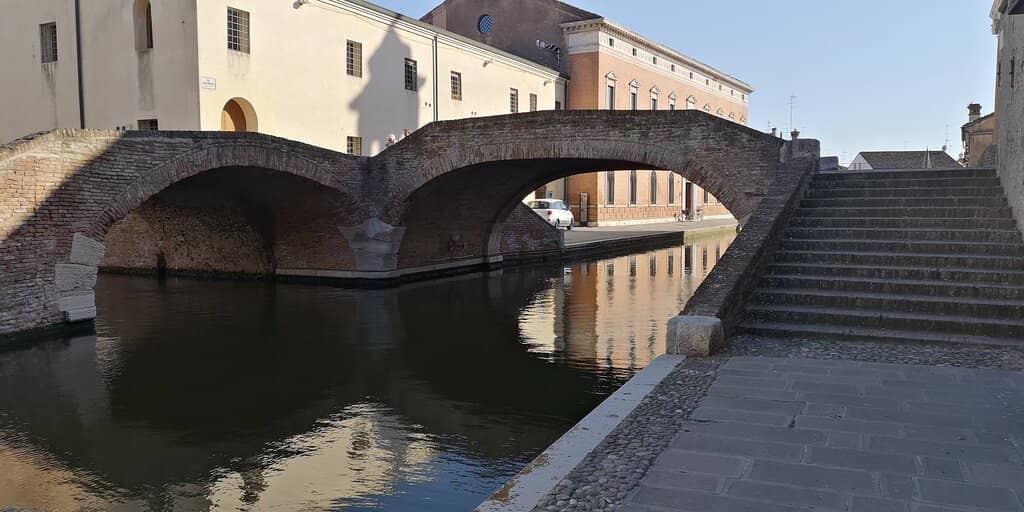 Ponte degli Sbirri Views