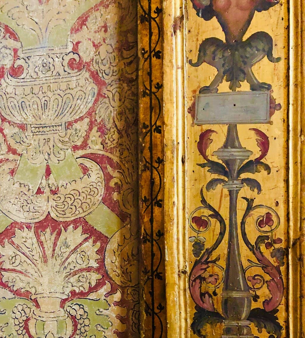 Eccentric Artifacts