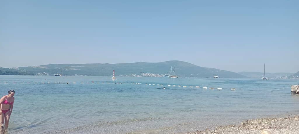 Mountain & Bay Vistas