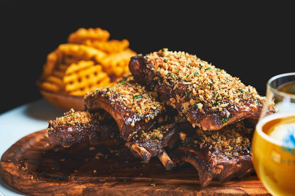 Lively Gastropub Atmosphere