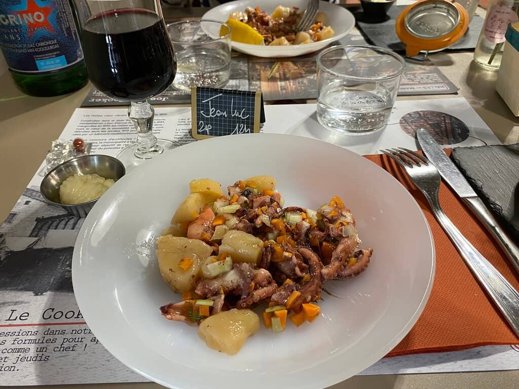 Local Oysters & Wine Pairing