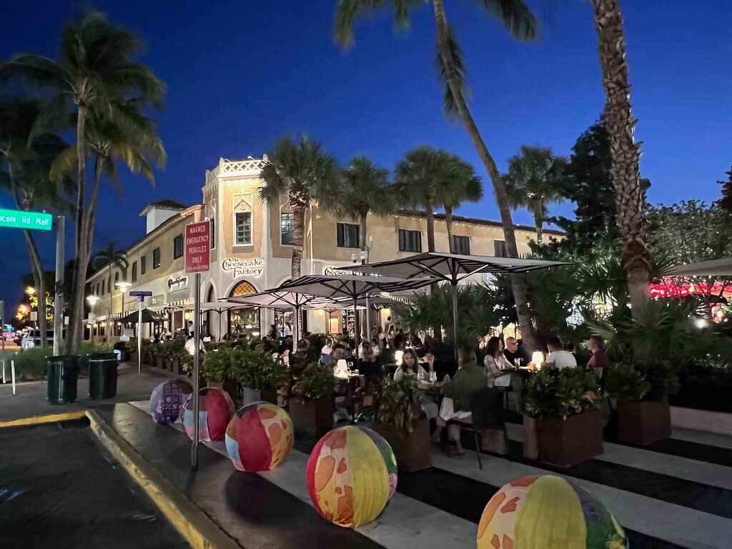 People-Watching Paradise