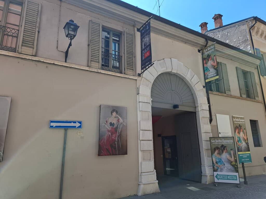 Art Exhibitions