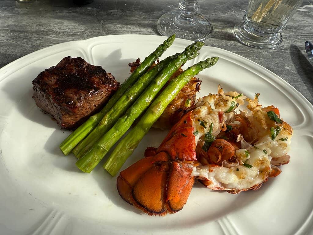 Parisian Bistro Meets Steakhouse