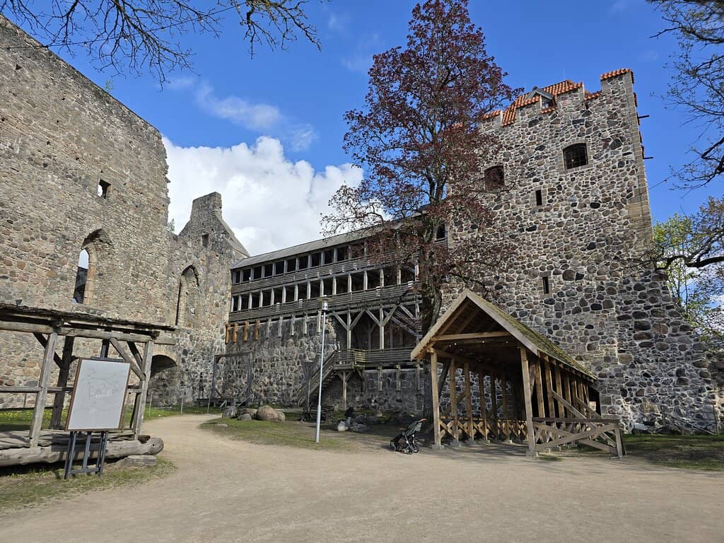 Tower and Wall Climbs