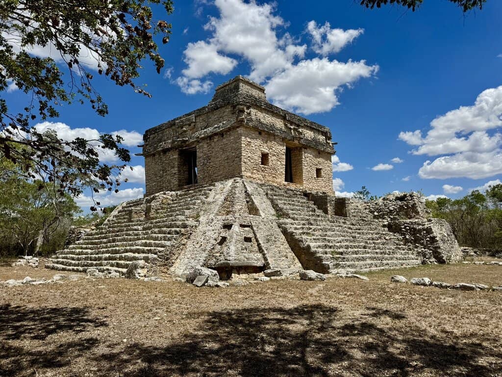 Temple of the Seven Dolls