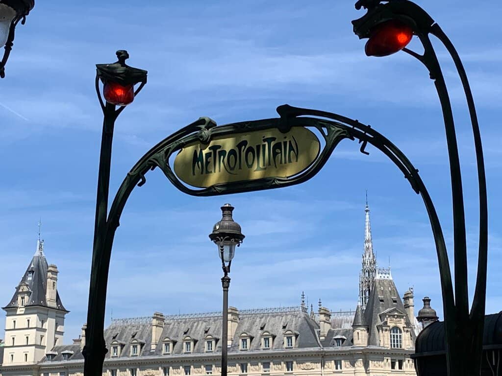 Boutique Shopping & Citypharma