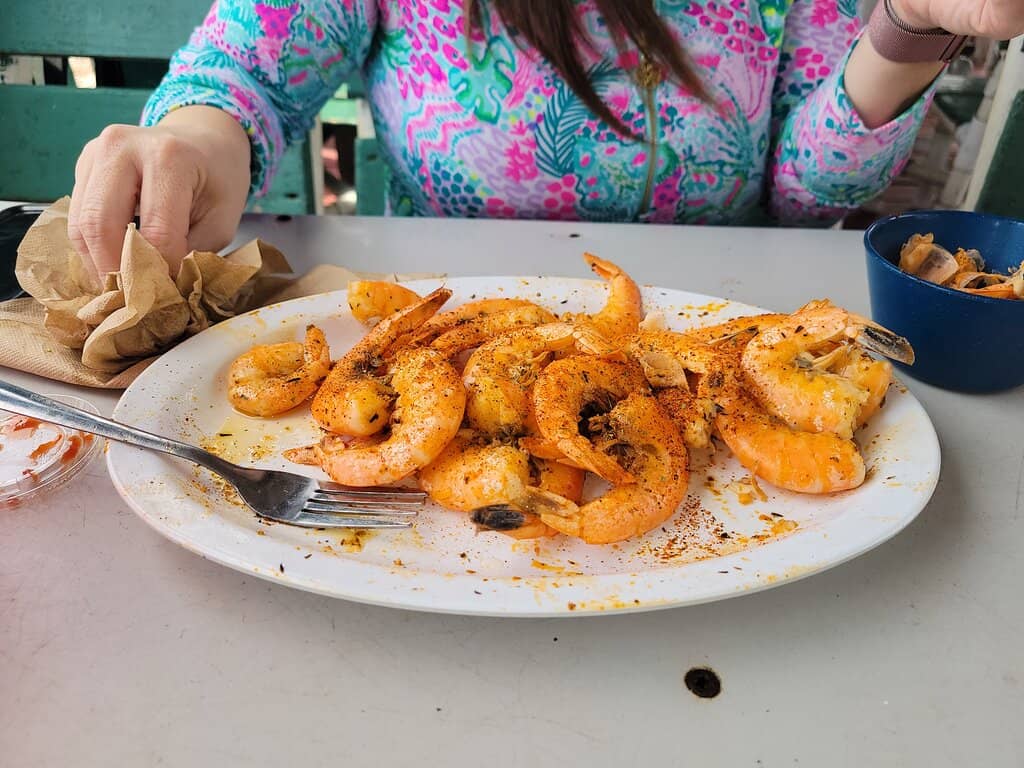 Lively Atmosphere & Live Music