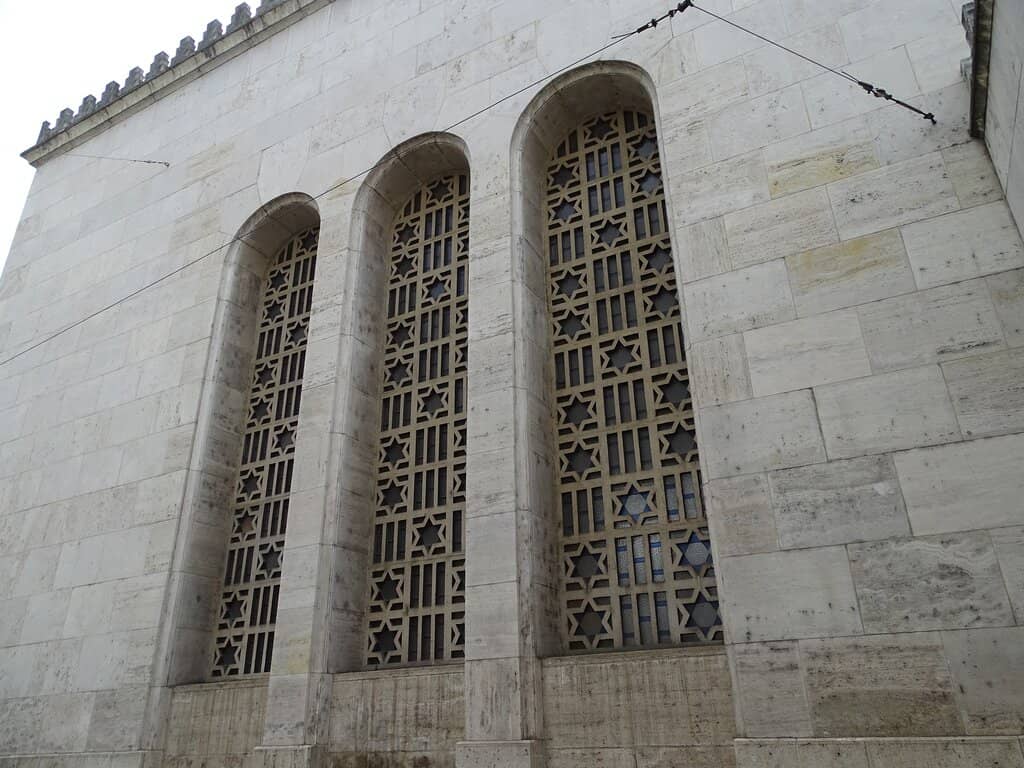 Vertical photo