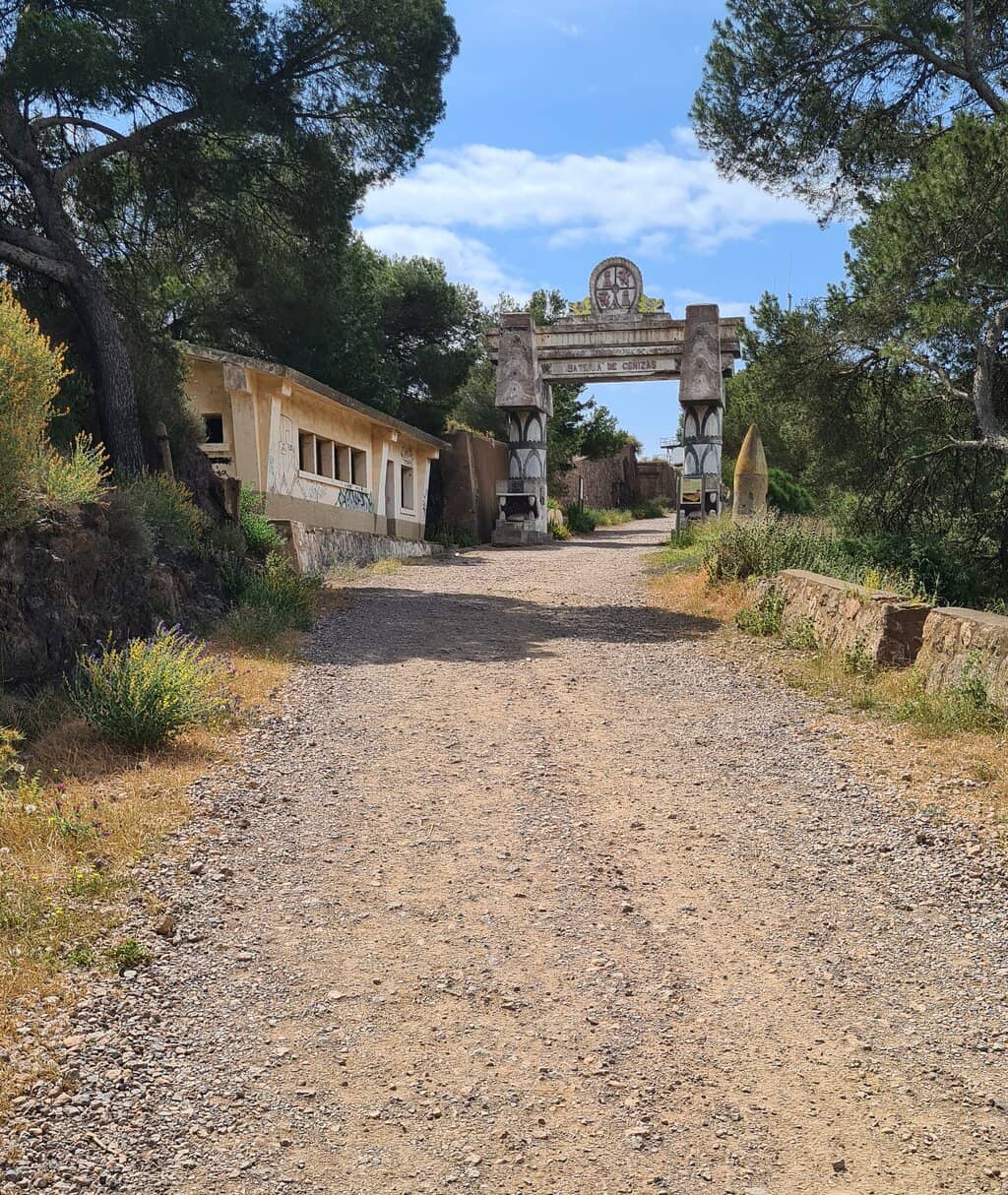Exploring the Fortifications