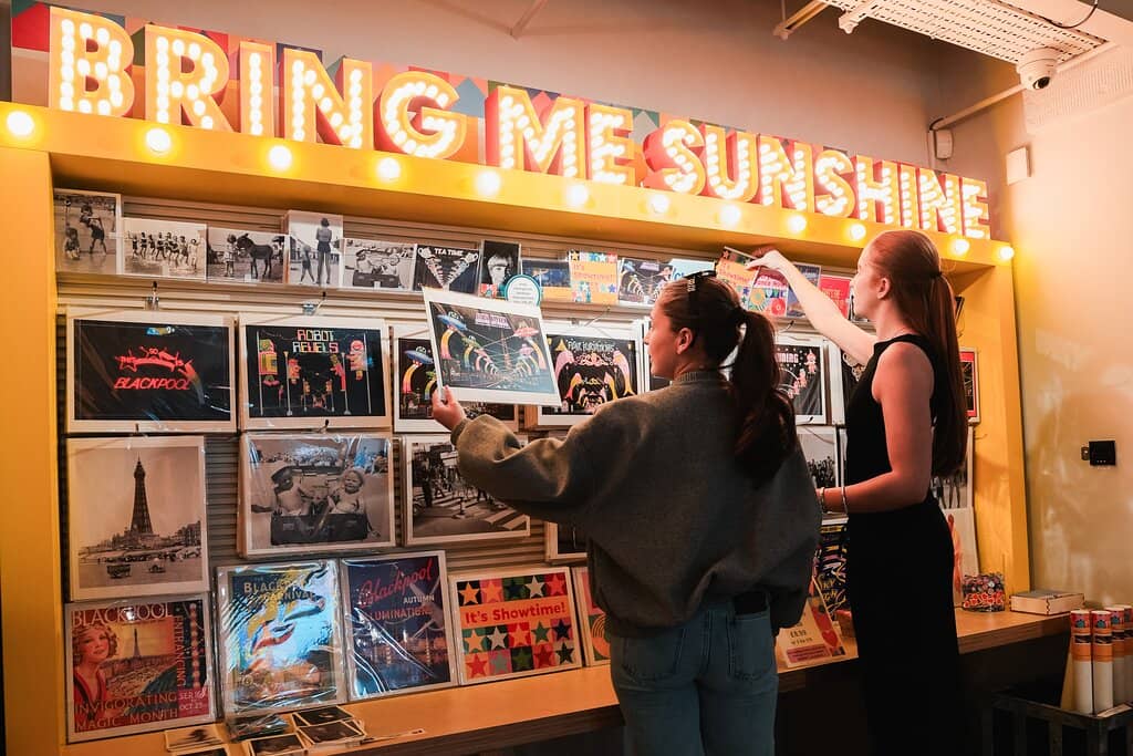 Comedy & Magic Corner