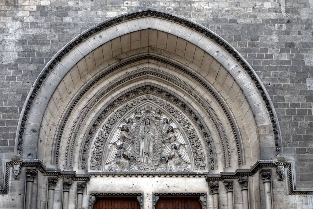 Exterior Grandeur