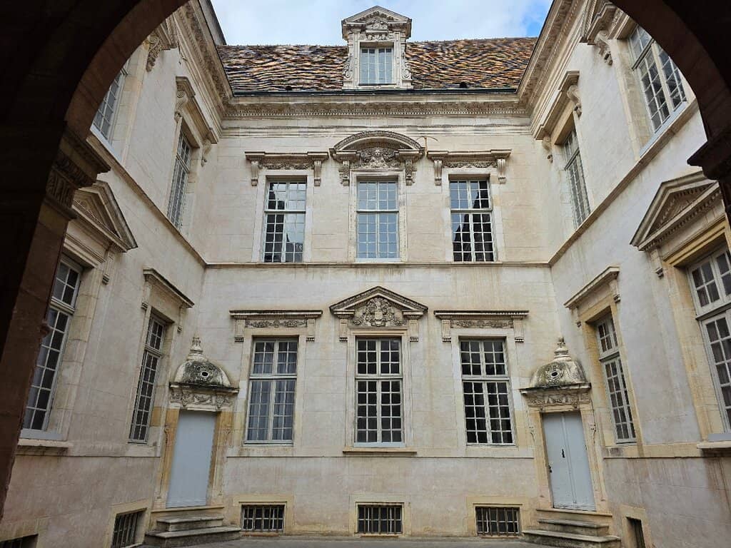 Charming Courtyard