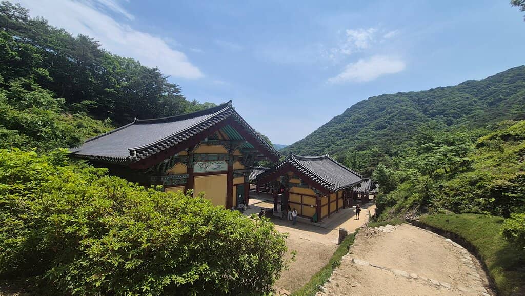 Temple Gardens & Architecture