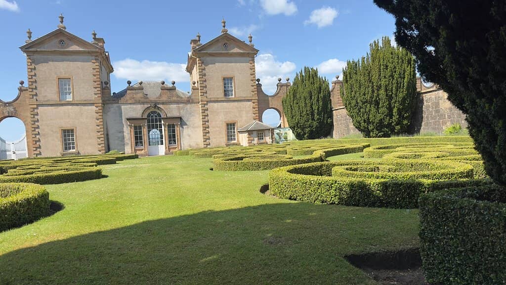 Castle Ruins & Bridges