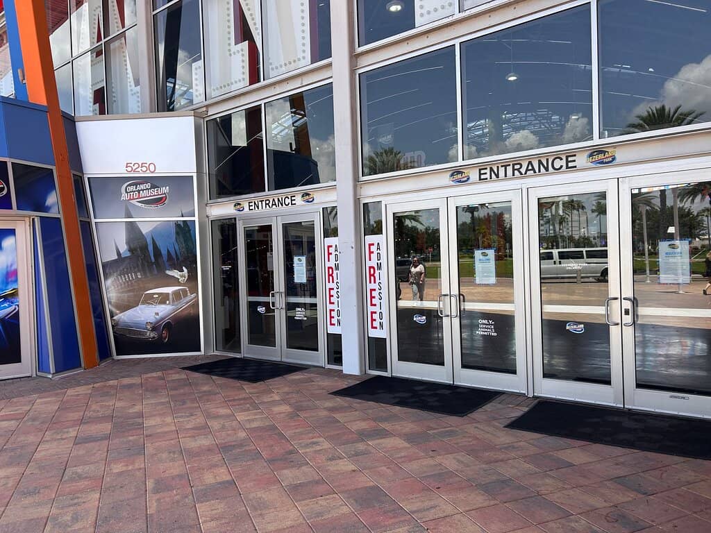 Toxic Blast Blacklight Arena